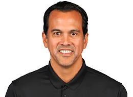  热火主帅力挺阿德巴约；攻防俱佳表现值得最佳阵容认可。 体育新闻 热火主帅力挺阿德巴约；攻防俱佳表现值得最佳阵容认可。 体育新闻