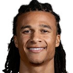  曼城后卫阿克赛后感言；先回家休息，明天即赴国家队报到，庆祝时光短暂。 体育新闻