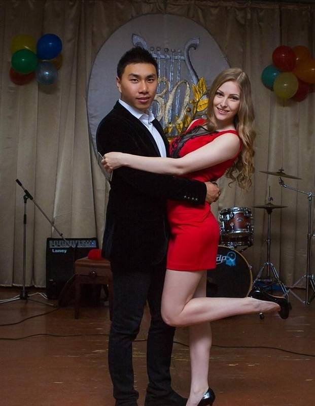  11载光阴与豪宅幻影的终结：深度解析跨国婚姻的崩塌逻辑 情感心理