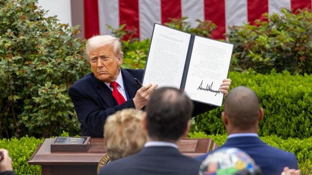  122关税案核心争议解析：国际收支危机界定与最高法院博弈 股票财经 122关税案核心争议解析：国际收支危机界定与最高法院博弈 股票财经