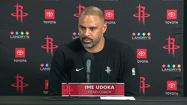  【战术深度】无主控体系的底层逻辑：火箭为何敢赌一场“没有控卫的篮球” 体育新闻