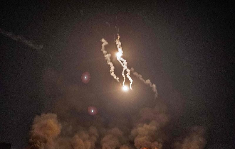  五军合围技术解密：立体协同作战如何突破多层防空体系 新闻