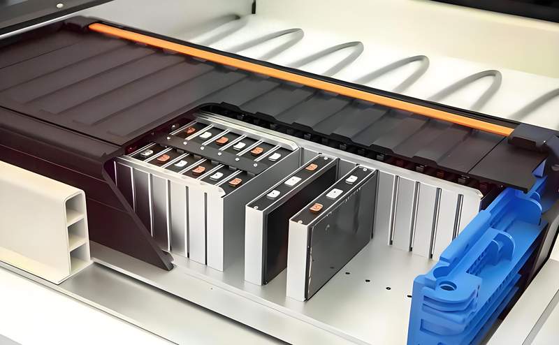  当续航破千公里的固态电池走近生活：我该不该卖掉现在的电车？ 汽车科技