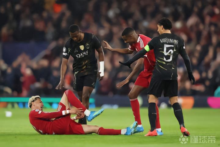  技术解构：登贝莱的从容终结能力如何撕开红军防线——欧冠1/4决赛战术复盘深度解析 体育新闻