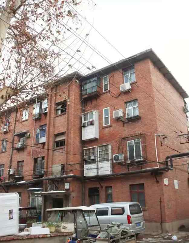 「同学录信息泄露与连环凶案：二十年刑侦复盘中的技术盲区与方法论重构」 新闻