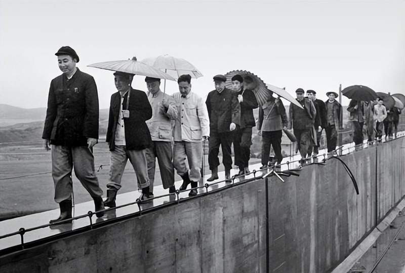  华国锋夫人韩芝俊的“低调生存哲学”：一个特殊家庭的边界管理智慧 文化旅游