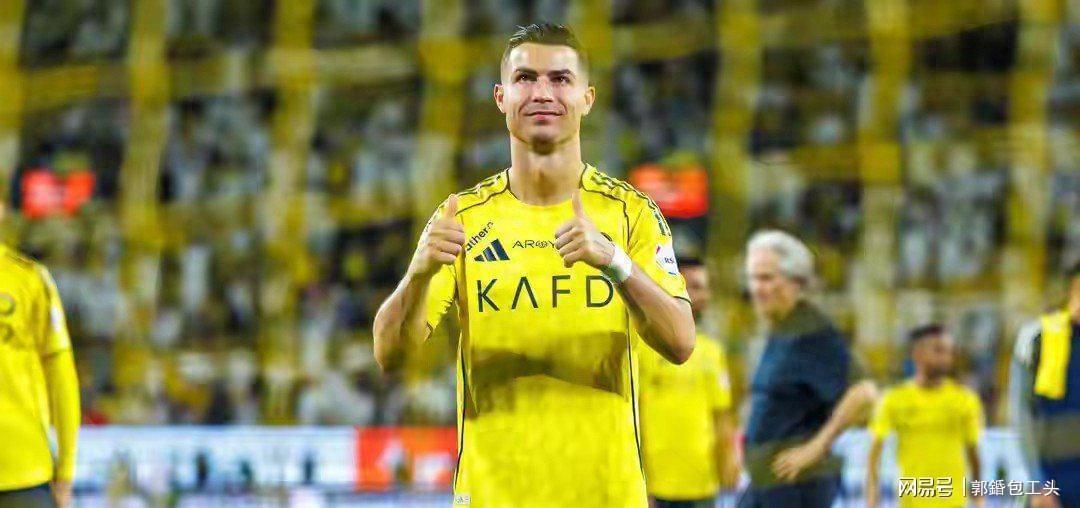 【技术拆解】从进球机器到战略棋子：C罗被换下的深层战术逻辑 体育新闻